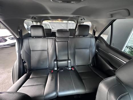 TOYOTA Hilux SW4 2.8 16V 4P SRX PLATINUM 4X4 7 LUGARES TURBO DIESEL AUTOM�TICO, Foto 11