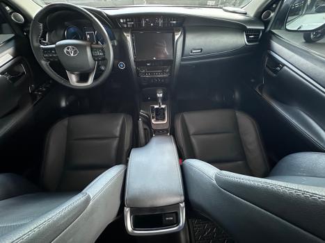 TOYOTA Hilux SW4 2.8 16V 4P SRX PLATINUM 4X4 7 LUGARES TURBO DIESEL AUTOM�TICO, Foto 12