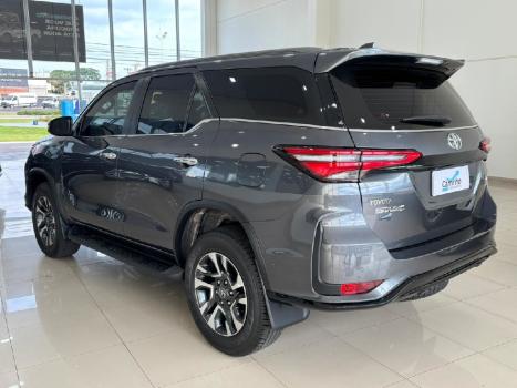 TOYOTA Hilux SW4 2.8 16V 4P SRX PLATINUM 4X4 7 LUGARES TURBO DIESEL AUTOM�TICO, Foto 7