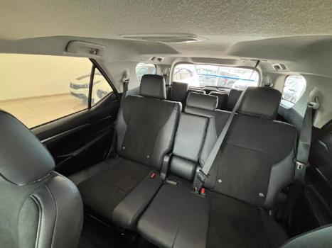 TOYOTA Hilux SW4 2.8 16V 4P SRX PLATINUM 4X4 7 LUGARES TURBO DIESEL AUTOM�TICO, Foto 9