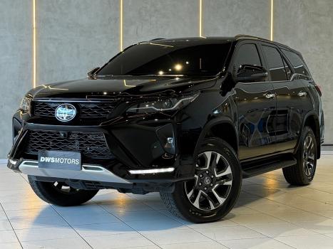 TOYOTA Hilux SW4 2.8 16V 4P SRX PLATINUM 4X4 7 LUGARES TURBO DIESEL AUTOM�TICO, Foto 1