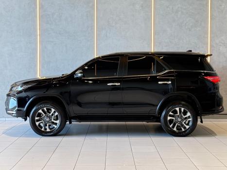 TOYOTA Hilux SW4 2.8 16V 4P SRX PLATINUM 4X4 7 LUGARES TURBO DIESEL AUTOM�TICO, Foto 2