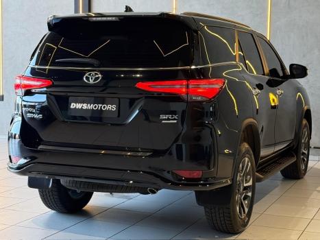 TOYOTA Hilux SW4 2.8 16V 4P SRX PLATINUM 4X4 7 LUGARES TURBO DIESEL AUTOM�TICO, Foto 6