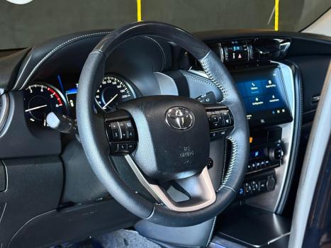 TOYOTA Hilux SW4 2.8 16V 4P SRX PLATINUM 4X4 7 LUGARES TURBO DIESEL AUTOM�TICO, Foto 11