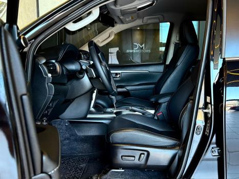 TOYOTA Hilux SW4 2.8 16V 4P SRX PLATINUM 4X4 7 LUGARES TURBO DIESEL AUTOM�TICO, Foto 16