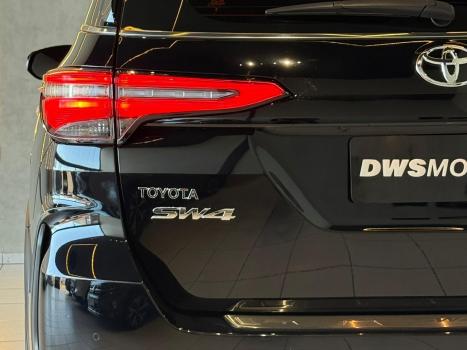 TOYOTA Hilux SW4 2.8 16V 4P SRX PLATINUM 4X4 7 LUGARES TURBO DIESEL AUTOM�TICO, Foto 21