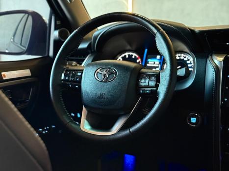 TOYOTA Hilux SW4 2.8 16V 4P SRX PLATINUM 4X4 7 LUGARES TURBO DIESEL AUTOM�TICO, Foto 23