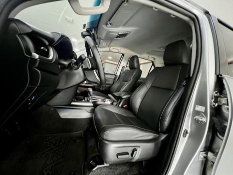 TOYOTA Hilux SW4 2.8 4P SRX 4X4 TURBO DIESEL AUTOM�TICO, Foto 12