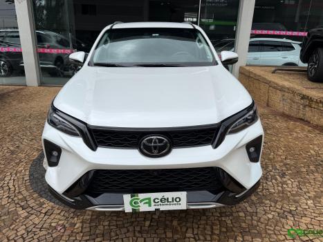 TOYOTA Hilux SW4 2.8 16V 4P SRX PLATINUM 4X4 7 LUGARES TURBO DIESEL AUTOM�TICO, Foto 2