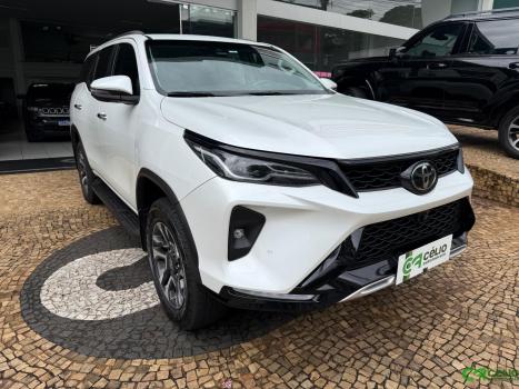 TOYOTA Hilux SW4 2.8 16V 4P SRX PLATINUM 4X4 7 LUGARES TURBO DIESEL AUTOM�TICO, Foto 5
