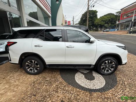 TOYOTA Hilux SW4 2.8 16V 4P SRX PLATINUM 4X4 7 LUGARES TURBO DIESEL AUTOM�TICO, Foto 9