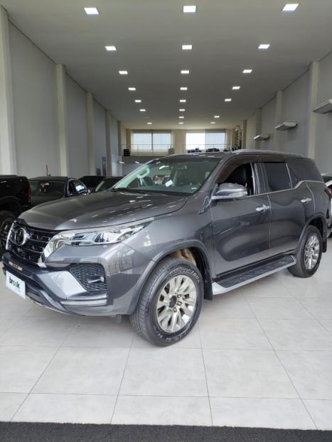 TOYOTA Hilux SW4 2.8 16V 4P SRX 4X4 7 LUGARES TURBO DIESEL AUTOM�TICO, Foto 1