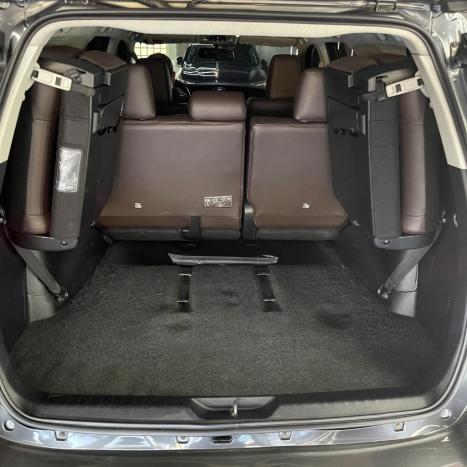 TOYOTA Hilux SW4 2.8 4P SRX 4X4 TURBO DIESEL AUTOM�TICO, Foto 6