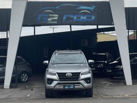 TOYOTA Hilux SW4 2.8 4P SRX 4X4 TURBO DIESEL AUTOM�TICO, Foto 1