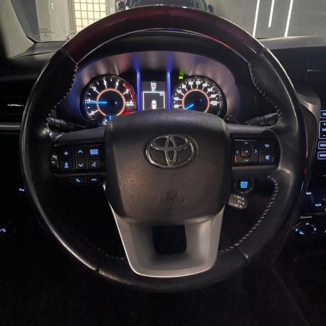 TOYOTA Hilux SW4 2.8 16V 4P SRX 4X4 7 LUGARES TURBO DIESEL AUTOM�TICO, Foto 14