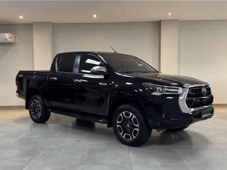 TOYOTA Hilux SW4 2.8 4P SRX 4X4 TURBO DIESEL AUTOM�TICO, Foto 2
