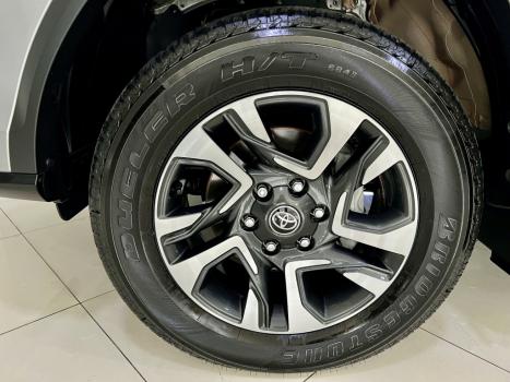 TOYOTA Hilux SW4 2.8 16V 4P SRX PLATINUM 4X4 7 LUGARES TURBO DIESEL AUTOM�TICO, Foto 13