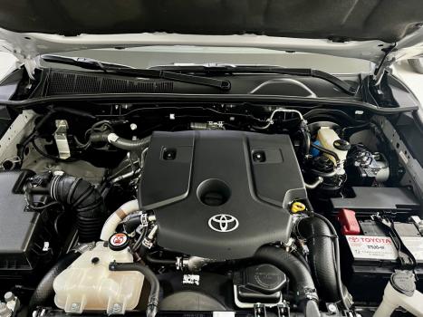 TOYOTA Hilux SW4 2.8 16V 4P SRX PLATINUM 4X4 7 LUGARES TURBO DIESEL AUTOM�TICO, Foto 14