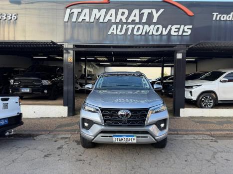 TOYOTA Hilux SW4 2.8 16V 4P SRX 4X4 7 LUGARES TURBO DIESEL AUTOM�TICO, Foto 1
