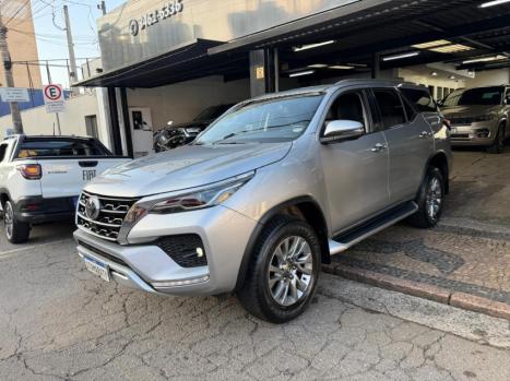 TOYOTA Hilux SW4 2.8 16V 4P SRX 4X4 7 LUGARES TURBO DIESEL AUTOM�TICO, Foto 3