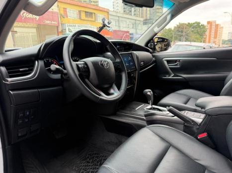 TOYOTA Hilux SW4 2.8 16V 4P SRX PLATINUM 4X4 7 LUGARES TURBO DIESEL AUTOM�TICO, Foto 10