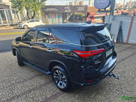 TOYOTA Hilux SW4 2.8 16V 4P SRX PLATINUM 4X4 7 LUGARES TURBO DIESEL AUTOM�TICO, Foto 11