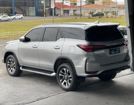 TOYOTA Hilux SW4 2.8 16V 4P SRX PLATINUM 4X4 7 LUGARES TURBO DIESEL AUTOM�TICO, Foto 8
