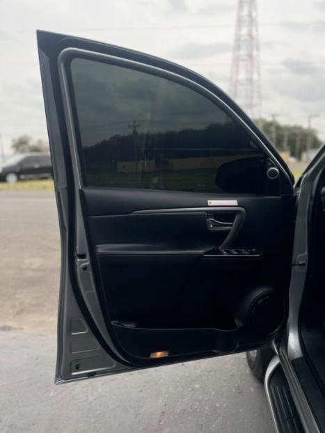 TOYOTA Hilux SW4 2.8 16V 4P SRX PLATINUM 4X4 7 LUGARES TURBO DIESEL AUTOM�TICO, Foto 12