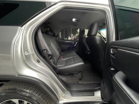 TOYOTA Hilux SW4 2.8 16V 4P SRX PLATINUM 4X4 7 LUGARES TURBO DIESEL AUTOM�TICO, Foto 19
