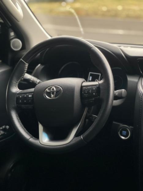 TOYOTA Hilux SW4 2.8 16V 4P SRX PLATINUM 4X4 7 LUGARES TURBO DIESEL AUTOM�TICO, Foto 24
