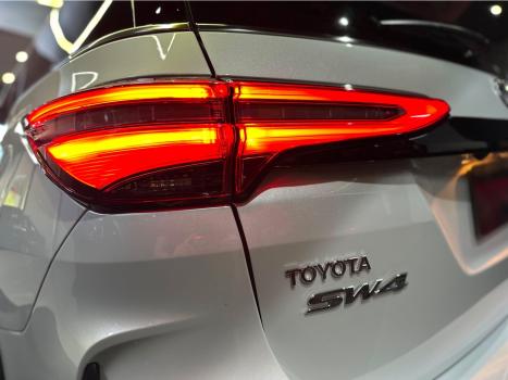 TOYOTA Hilux SW4 2.8 16V 4P SRX PLATINUM 4X4 7 LUGARES TURBO DIESEL AUTOM�TICO, Foto 9