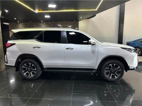 TOYOTA Hilux SW4 2.8 16V 4P SRX PLATINUM 4X4 7 LUGARES TURBO DIESEL AUTOM�TICO, Foto 12