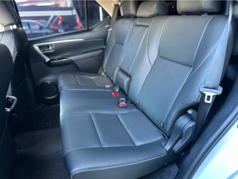 TOYOTA Hilux SW4 2.8 16V 4P SRX PLATINUM 4X4 7 LUGARES TURBO DIESEL AUTOM�TICO, Foto 19