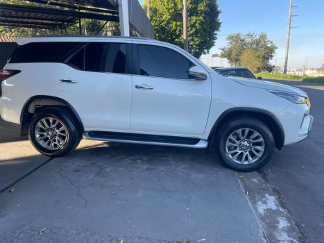 TOYOTA Hilux SW4 2.8 16V 4P SRX 4X4 7 LUGARES TURBO DIESEL AUTOMÁTICO, Foto 5