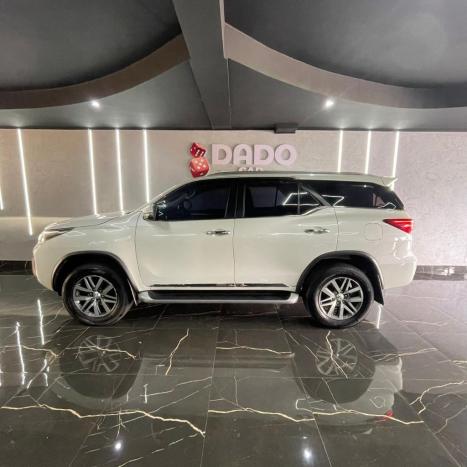 TOYOTA Hilux SW4 2.8 16V 4P SRX 4X4 7 LUGARES TURBO DIESEL AUTOMÁTICO, Foto 12