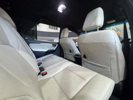 TOYOTA Hilux SW4 2.8 4P SRX 4X4 DIAMOND 7 LUGARES TURBO DIESEL AUTOMÁTICO, Foto 13