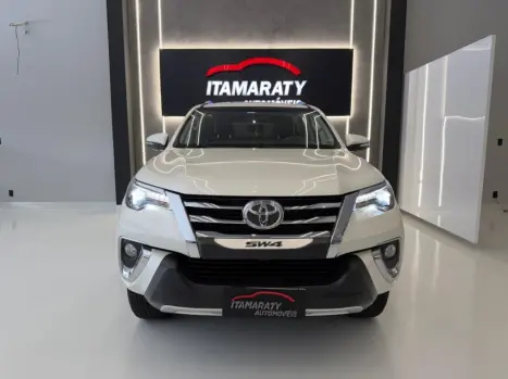 TOYOTA Hilux SW4 2.8 16V 4P SRX 4X4 7 LUGARES TURBO DIESEL AUTOMÁTICO, Foto 1