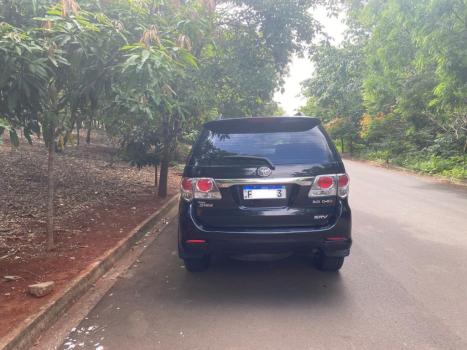 TOYOTA Hilux SW4 3.0 16V 4P SRV 4X4 7 LUGARES TURBO DIESEL AUTOM�TICO, Foto 5