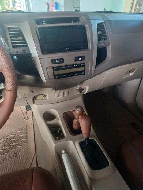 TOYOTA Hilux SW4 3.0 16V 4P SRV 4X4 TURBO DIESEL AUTOMTICO, Foto 5