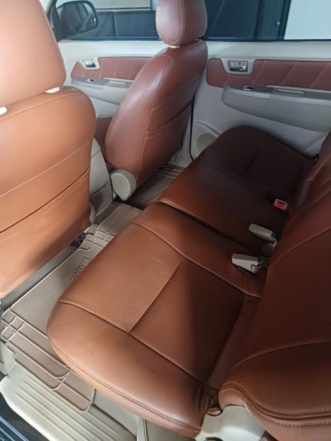 TOYOTA Hilux SW4 3.0 16V 4P SRV 4X4 TURBO DIESEL AUTOMTICO, Foto 8