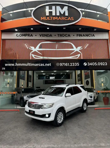 TOYOTA Hilux SW4 3.0 16V 4P SRV 4X4 7 LUGARES TURBO DIESEL AUTOMTICO, Foto 2