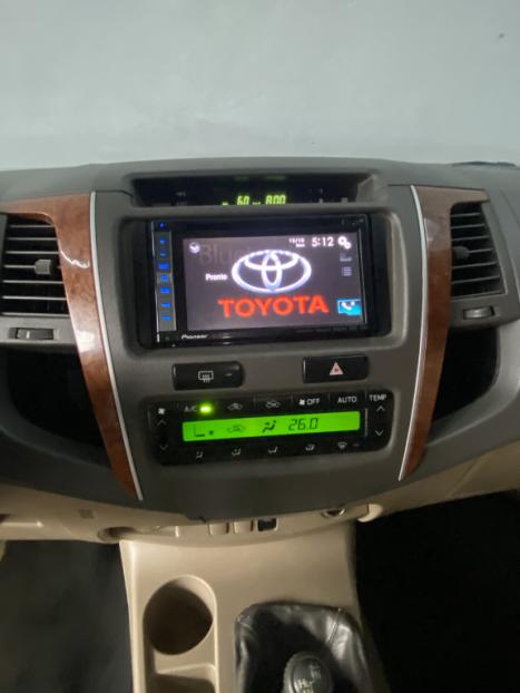 TOYOTA Hilux SW4 3.0 16V 4P SRV 4X4 7 LUGARES TURBO DIESEL AUTOMTICO, Foto 9