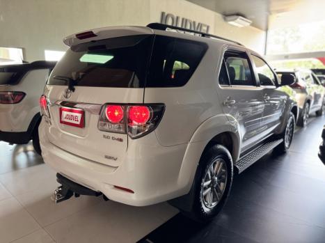 TOYOTA Hilux SW4 3.0 16V 4P SRV 4X4 7 LUGARES TURBO DIESEL AUTOMTICO, Foto 6