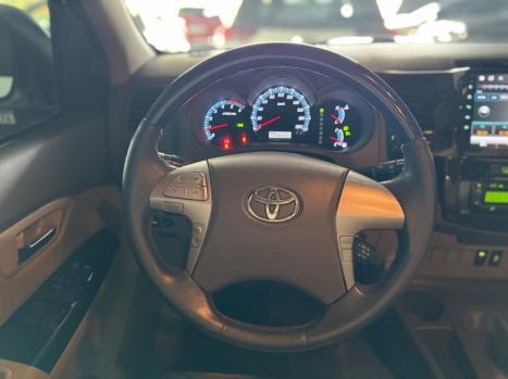TOYOTA Hilux SW4 3.0 16V 4P SRV 4X4 7 LUGARES TURBO DIESEL AUTOMTICO, Foto 11