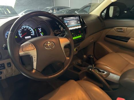 TOYOTA Hilux SW4 3.0 16V 4P SRV 4X4 7 LUGARES TURBO DIESEL AUTOMTICO, Foto 14