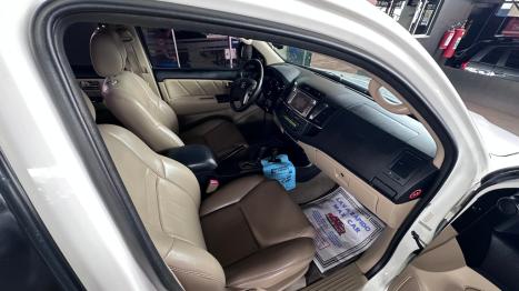 TOYOTA Hilux SW4 3.0 16V 4P SRV 4X4 TURBO DIESEL AUTOM�TICO, Foto 7