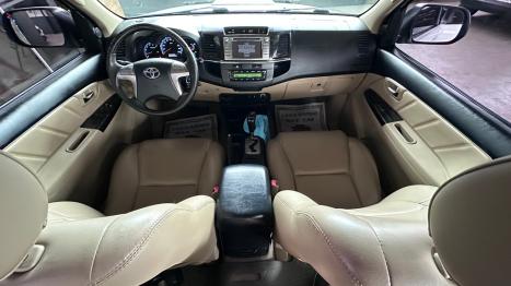 TOYOTA Hilux SW4 3.0 16V 4P SRV 4X4 TURBO DIESEL AUTOM�TICO, Foto 9