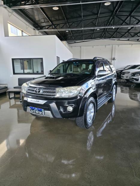 TOYOTA Hilux SW4 3.0 16V 4P SRV 4X4 7 LUGARES TURBO DIESEL AUTOM�TICO, Foto 2