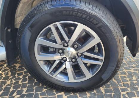 TOYOTA Hilux SW4 3.0 16V 4P SRV 4X4 7 LUGARES TURBO DIESEL AUTOM�TICO, Foto 10