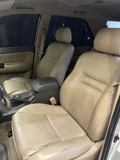 TOYOTA Hilux SW4 3.0 V6 12V 4P SRV TURBO DIESEL AUTOM�TICO, Foto 7